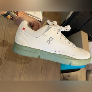 OC THE ROGER Advantage Men’s Tennis Shoes